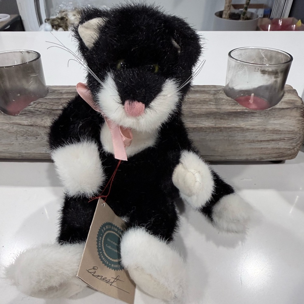 Boyds Bears Black and White Ernest